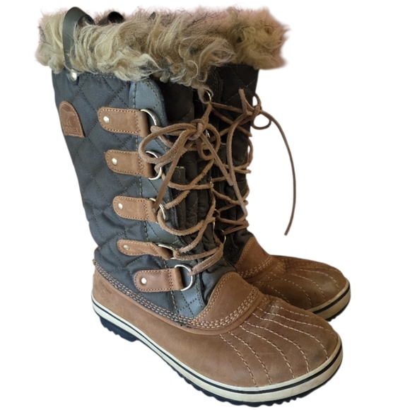 Sorel Shoes - Sorel Tofino II 8 Waterproof Winter Boots Quilted Canvas Upper Leather Trim